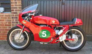 Ducati-250-02.jpg