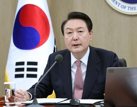 韓国大統領「日本は既に数十回謝罪した。排他的な反日を叫ぶ勢力を排除しなければならない」