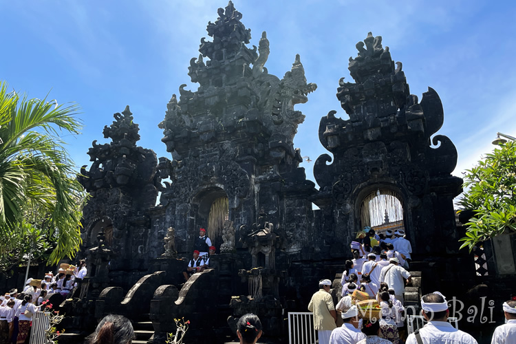 バリ島「ポンジョバトゥ寺院（Pura Ponjok Batu）」Memo Bali