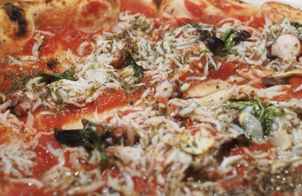 イタリアンレストラン『pizzeria e trattoria まるみ食堂』淡路島グルメ　丸山漁港のタコとシラスのマリナーラ