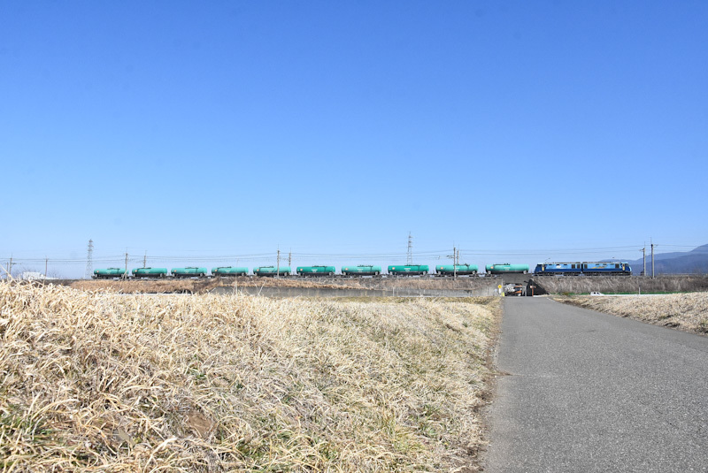 2023年3月4日撮影　東線貨物2080ﾚ　EH200-17号機　緑タキ10両