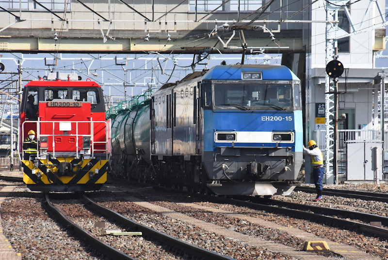 2023年3月11日撮影　南松本にて　東線貨物2080ﾚ　EH200-15号機　　無線機返却