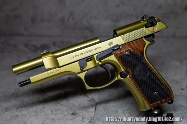 M92F-GOLD-03.jpg