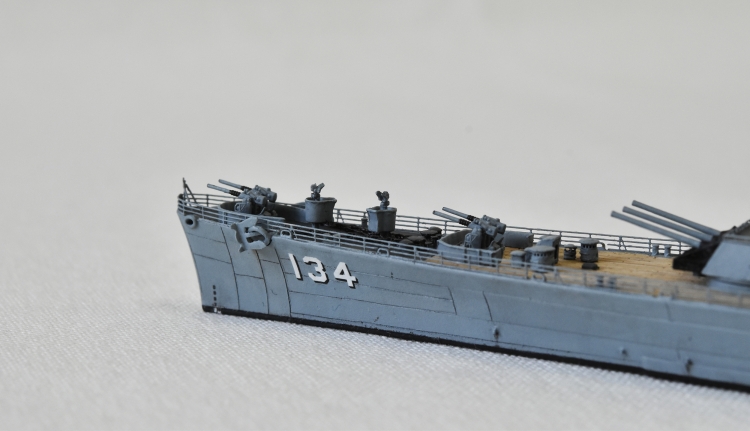 米海軍 重巡洋艦 【デ・モイン（USS DES MOINES CA-134)】(1948年 竣工時前後）完成画像DSC_0050-1-3-25◆模型製作工房 聖蹟