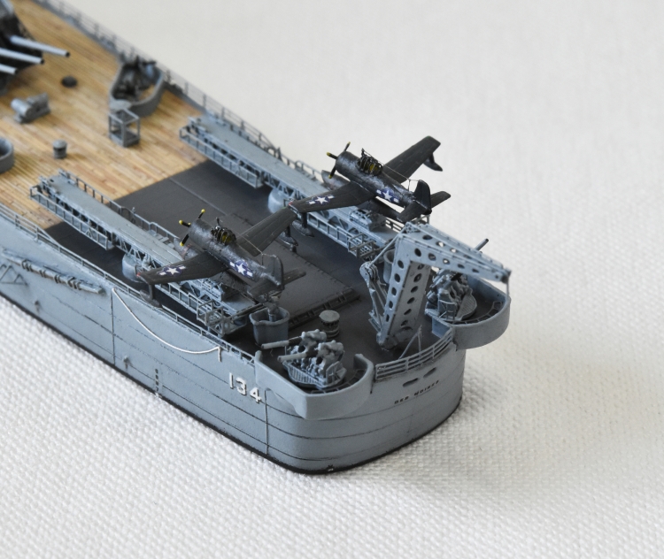 米海軍 重巡洋艦 【デ・モイン（USS DES MOINES CA-134)】(1948年 竣工時前後）完成画像DSC_0837-1-3-3-25◆模型製作工房 聖蹟