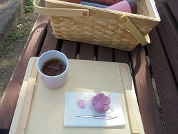 ブログ４桜紅茶＆桜練り切り